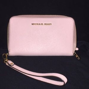 Michael Kors wristlet/wallet